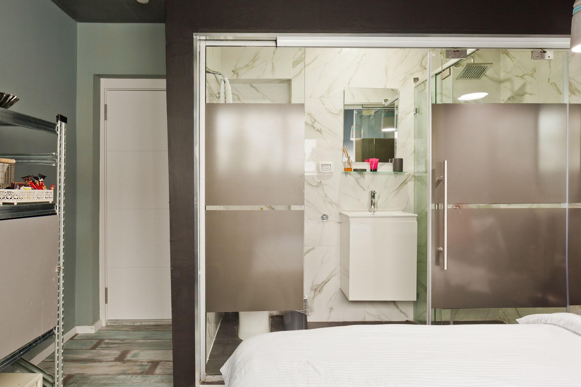 Dream Hotel 4*