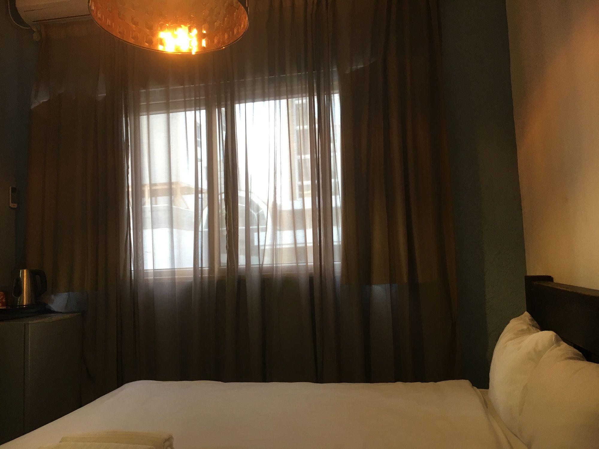 Dream Hotel